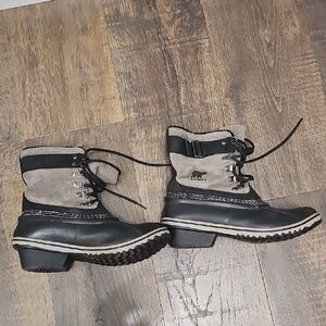 Sorel Black and Gray Winter Boots